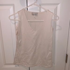 White Jon Den brand tank.